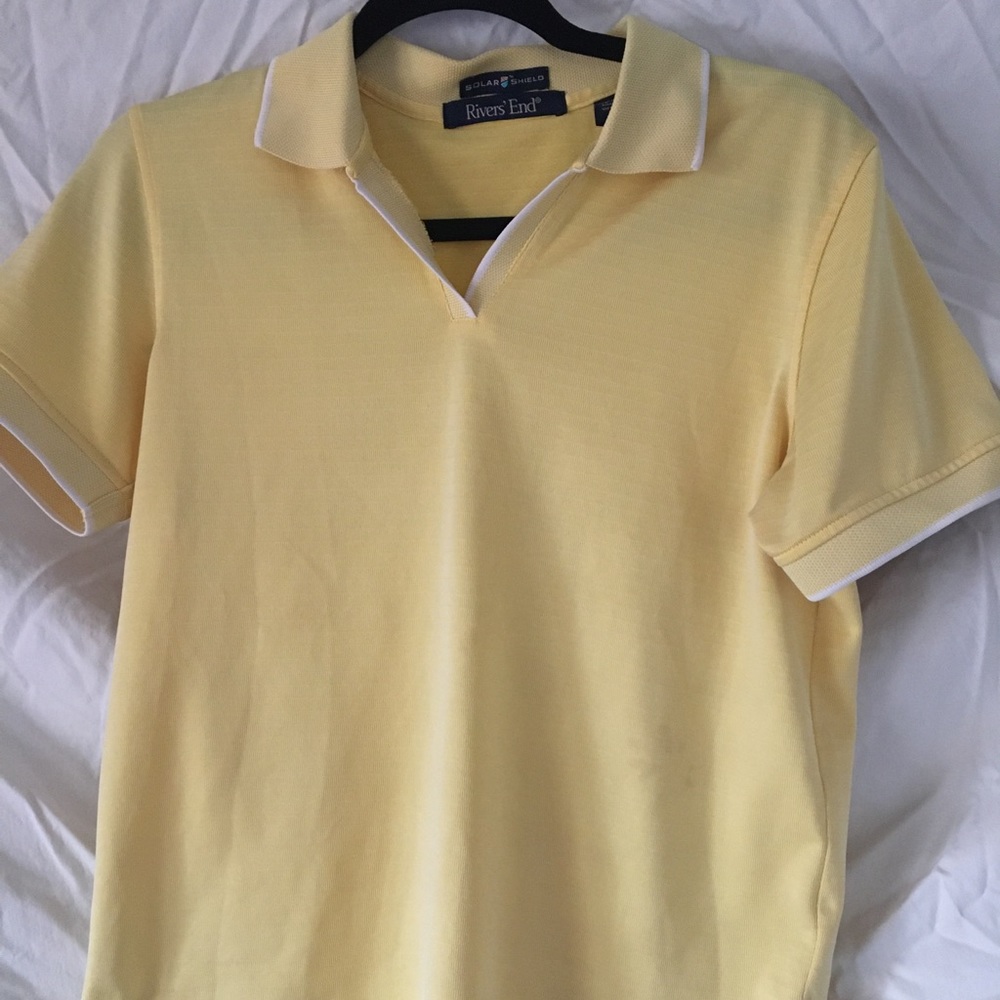 Yellow collared short sleeved shirt